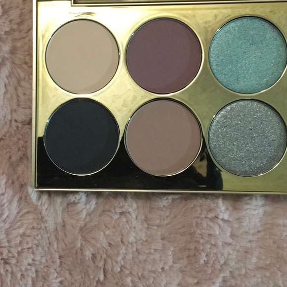 Stila Happy Hour Eye Shadow Palette - Picture 3 of 5